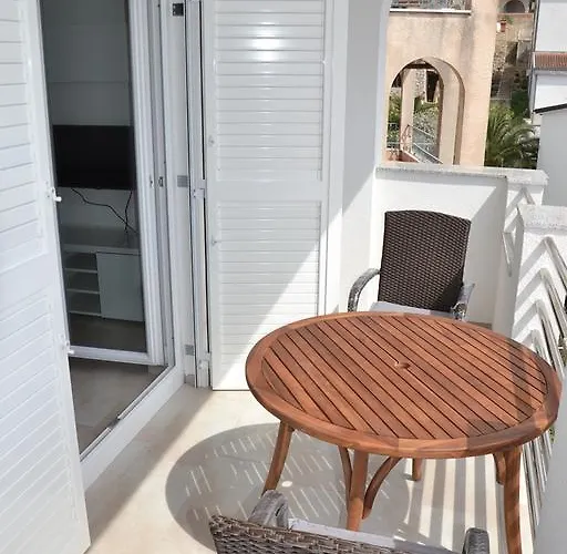 Lägenhet House With Sea View Drage