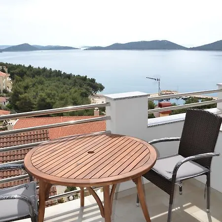 Apartment House With Sea View *